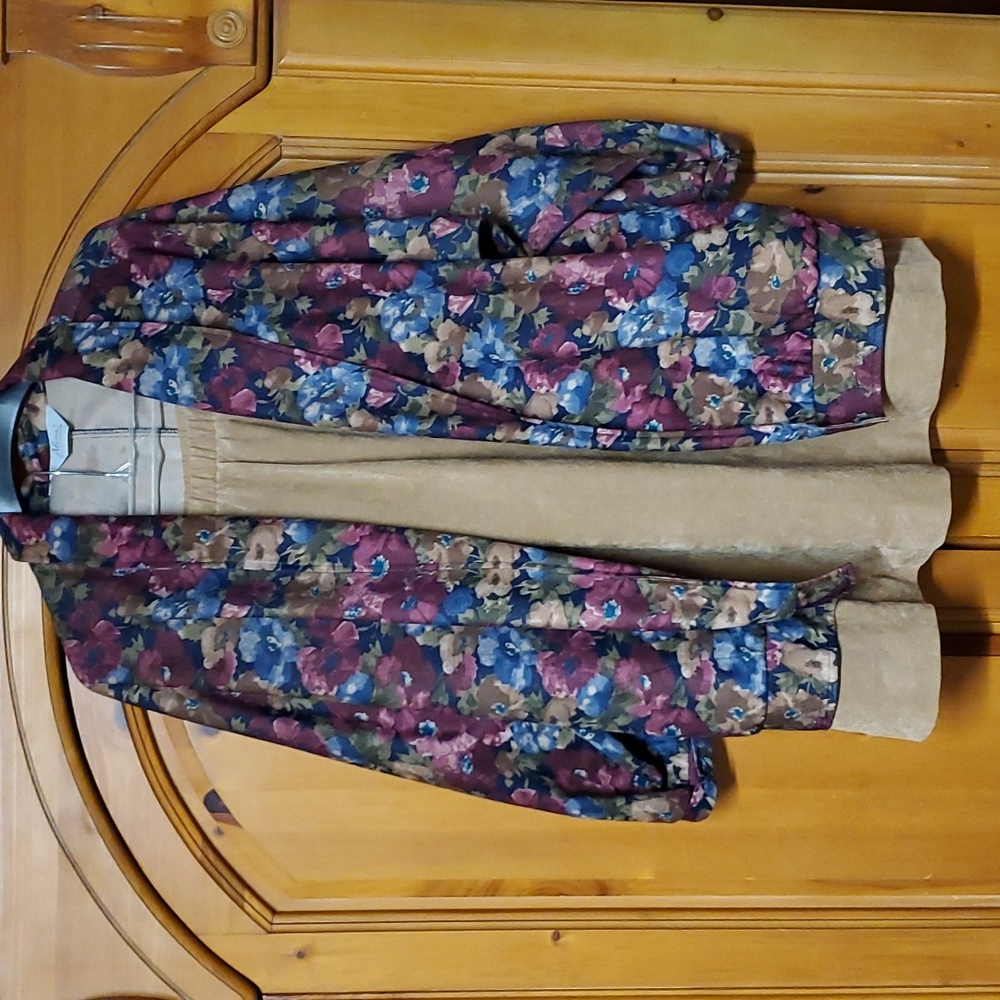 Women's Suit
